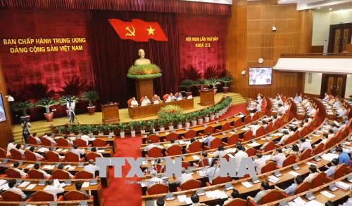 Chiều 10/5/2018, Hội nghị lần thứ bảy Ban Chấp hành Trung ương Đảng Cộng sản Việt Nam khóa XII họp tại Hội trường thảo luận Đề án Cải cách chính sách bảo hiểm xã hội. Ảnh: Phương Hoa/TTXVN