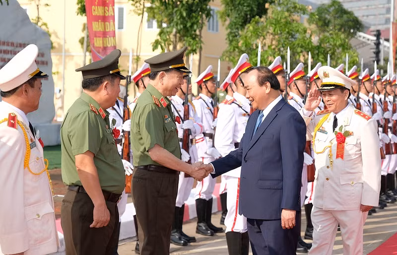 Thủ tướng dự lễ kỷ niệm 50 năm ngày thành lập Học viện cảnh sát nhân dân. Ảnh: VGP Thủ tướng dự lễ kỷ niệm 50 năm ngày thành lập Học viện cảnh sát nhân dân. Ảnh: VGP