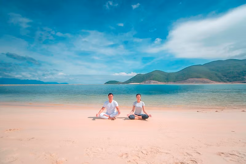Chương trình chiếu phim trên bãi biển, lớp học yoga là những dịch vụ hoàn toàn mới theo tiêu chuẩn 5 sao trên toàn hệ thống Vinpearl.