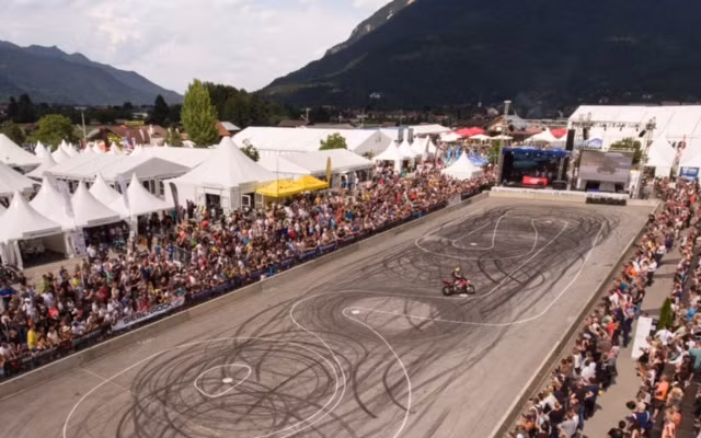 Hình ảnh BMW Motorrad Days tại Garmisch-Partenkirchen (Đức) Hình ảnh BMW Motorrad Days tại Garmisch-Partenkirchen (Đức)