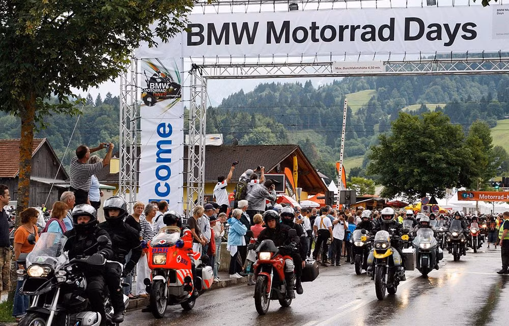 Hình ảnh BMW Motorrad Days tại Garmisch-Partenkirchen (Đức) Hình ảnh BMW Motorrad Days tại Garmisch-Partenkirchen (Đức)