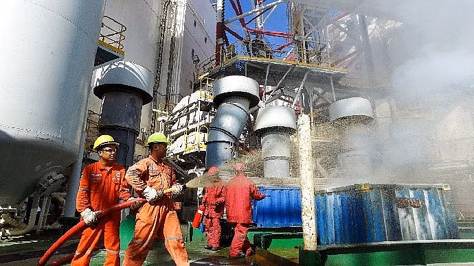 Vietsovpetro diễn tập phòng cháy chữa cháy Vietsovpetro diễn tập phòng cháy chữa cháy