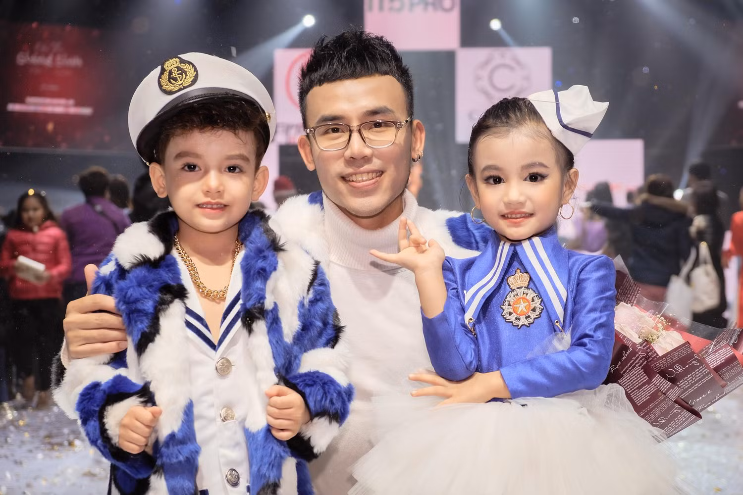 Nhật Thực lựa chọn gắn bó với thương hiệu Áo dài Sen với nhiều bộ sưu tập tạo nên dấu ấn riêng. (Ảnh: NVCC)