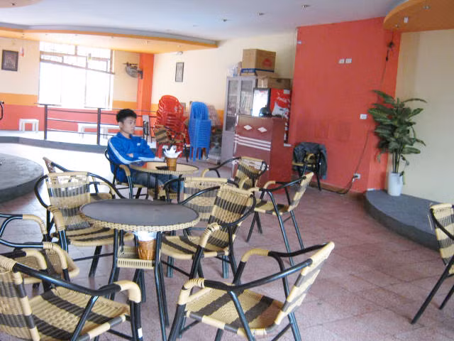 Phòng khách có không gian như một quán café Phòng khách có không gian như một quán café