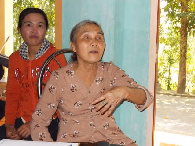 Bà Nghê vẫn còn bàng hoàng khi kể lại sự việc. Bà Nghê vẫn còn bàng hoàng khi kể lại sự việc.