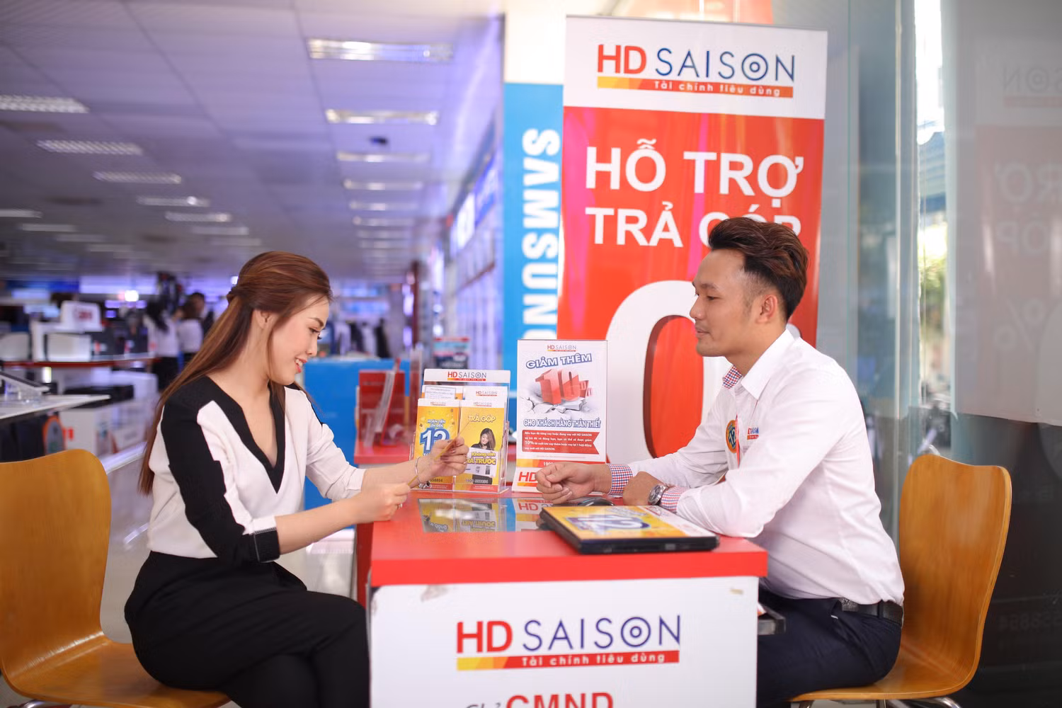 App HD SAISON thông minh, được tích hợp công nghệ hiện đại nhất hiện nay sẽ giúp khách hàng sử dụng dịch vụ vay một cách thuận tiện. App HD SAISON thông minh, được tích hợp công nghệ hiện đại nhất hiện nay sẽ giúp khách hàng sử dụng dịch vụ vay một cách thuận tiện.