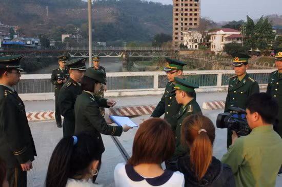 Cả tin vào những lời đường mật, tự biến mình thành tội phạm buôn người ảnh 2 Cả tin vào những lời đường mật, tự biến mình thành tội phạm buôn người ảnh 2