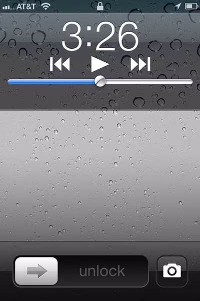 Để chụp ảnh nhanh từ màn hình locksreen bấm vào biểu tượng camera nằm ở cạnh thanh trượt mở khóa. Ứng dụng chụp ảnh sẽ ngay lập tức được mở lên. Để chụp ảnh nhanh từ màn hình locksreen bấm vào biểu tượng camera nằm ở cạnh thanh trượt mở khóa. Ứng dụng chụp ảnh sẽ ngay lập tức được mở lên.