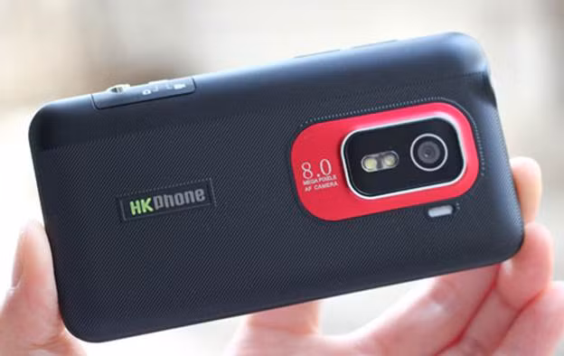 Máy sở hữu camera 8.0MPx với khả năng lấy nét tự động. Máy sở hữu camera 8.0MPx với khả năng lấy nét tự động.