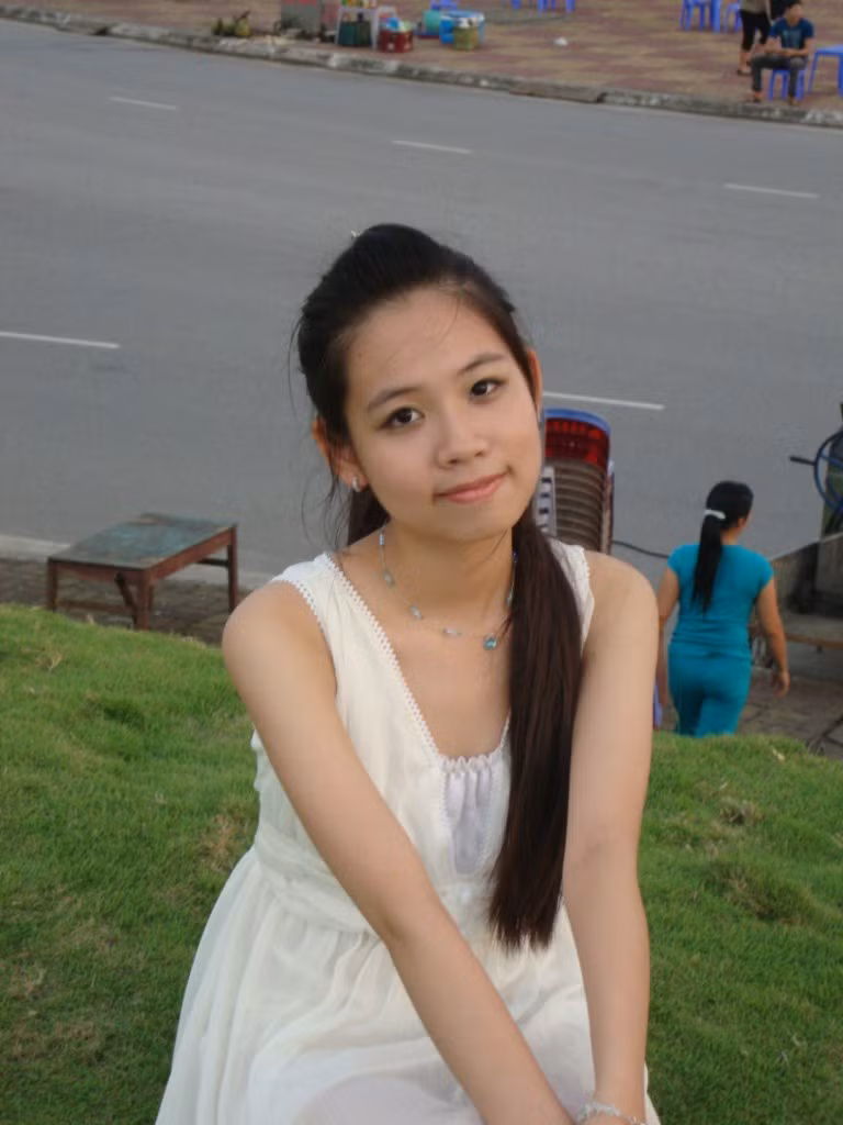 Ước mơ sau này của mình là trở thành 1 nhà thiết kế thời trang nổi tiếng và mình sẽ cố gắng hết sức để đạt được ước mơ của mình.