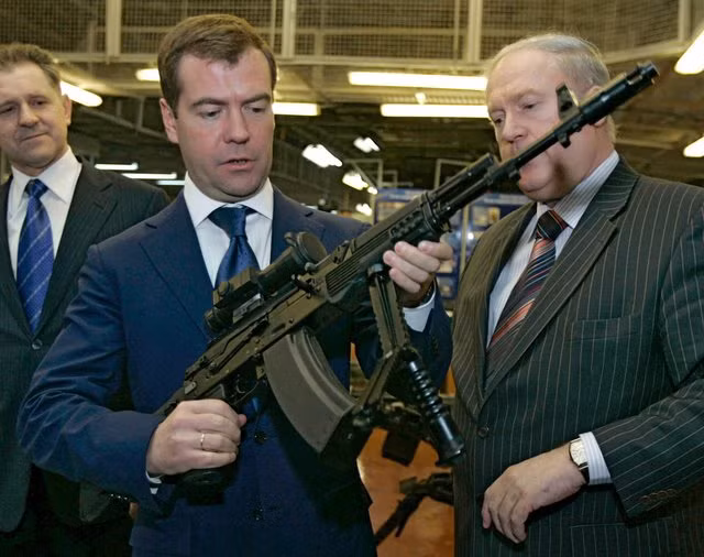 AK-200