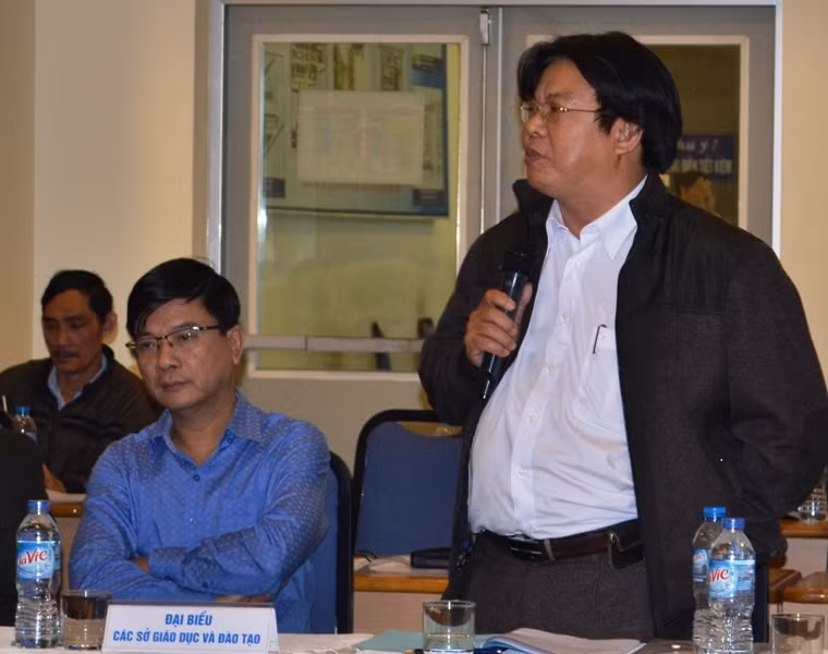 ông Hà Thanh Quốc - giám đốc sở Giáo dục và Đào tạo tỉnh Quảng Nam cho rằng, lương nhà giáo phải điều chỉnh để đủ nuôi sống gia đình. Ảnh: TT
