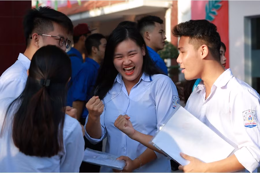Điểm thi Ngữ văn năm nay thấp cũng là chuyện rất bình thường ảnh 2 Điểm thi Ngữ văn năm nay thấp cũng là chuyện rất bình thường ảnh 2