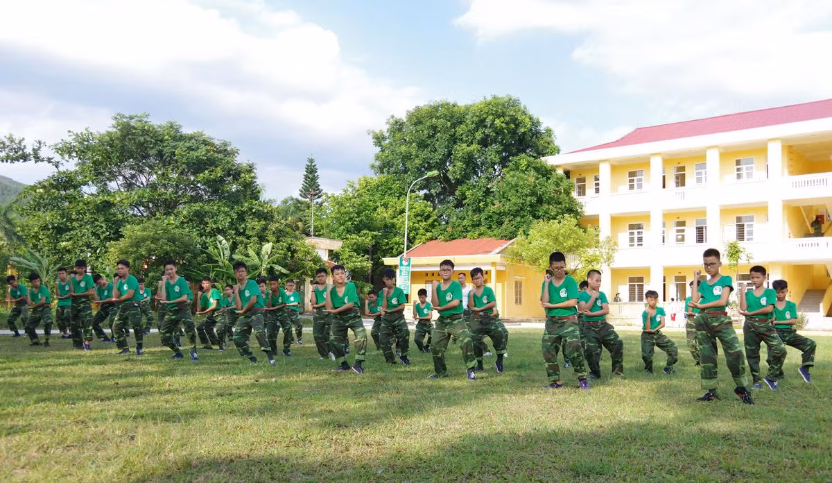 Giờ học võ của các chiến sĩ nhí (Ảnh: Văn Đảm)