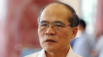 Chủ tịch Quốc hội Nguyễn Sinh Hùng yêu cầu phải quy định rõ khi mở phiên tòa cần có luật sư tranh tụng để đảm bảo quyền của bị can, bị cáo. Chủ tịch Quốc hội Nguyễn Sinh Hùng yêu cầu phải quy định rõ khi mở phiên tòa cần có luật sư tranh tụng để đảm bảo quyền của bị can, bị cáo.