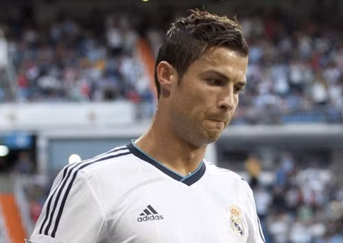 Ronaldo đòi Real chi đậm để ở lại