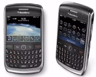 Blackberry 8900 là model cao cấp trong series blackberry curve. Với thiết kế đẹp, bàn phím đặc trưng của blackberry curve rất dễ bấm là những ưu điểm biến blackberry 8900 javelin thành 1 trong những lựa chọn hàng đầu khi tìm mua dòng sản sản phẩm của RIM - Blackberry. Giá tham khảo hiện tại 2.990.000 vnđ