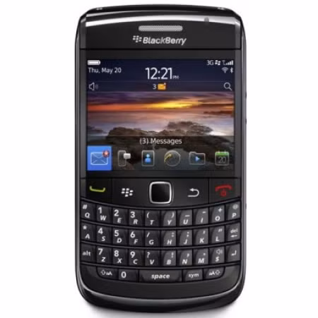 BlackBerry Bold 9780 được trang bị màn hình kích thước 2,44 inch, độ phân giải 480 x 360 pixel, vi xử lý tốc độ 624 MHz, camera 3,2 megapixel, bộ nhớ RAM 512MB, trackpad quang, bàn phím QWERTY, hỗ trợ kết nối 3G/Wi-Fi, Bluetooth, giắc cắm tai nghe chuẩn 3,5 mm và khe cắm thẻ microSD mở rộng. Giá bán gần 12 triệu đồng cho bản Việt hoá vào giữa năm 2011. Giá bán tham khảo hiện tại vào khoảng 5.190.000 Đ.