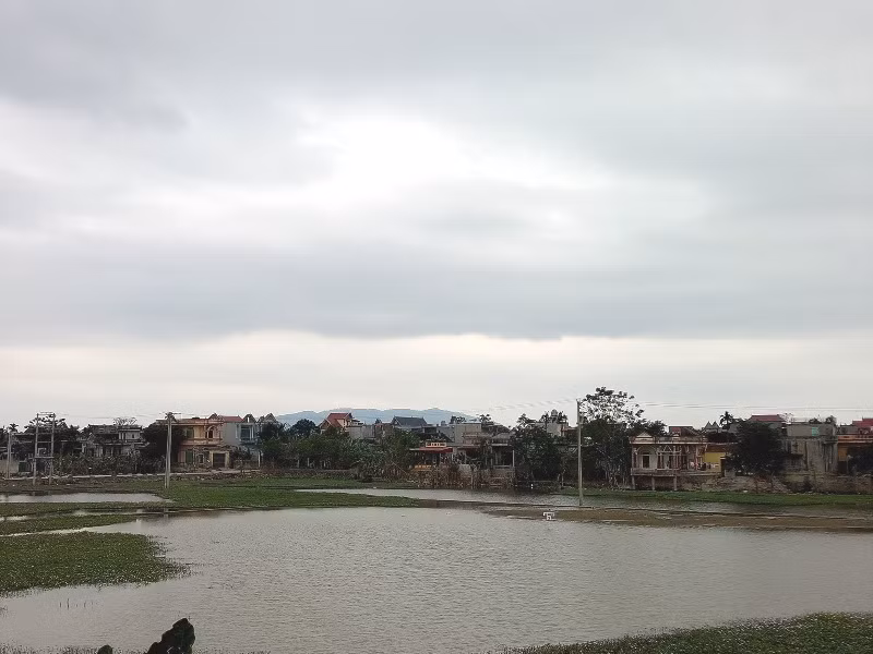 Nhiều hộ dân ở trên địa bàn xã Thiệu Dương đang phải dùng nước giếng khơi, giếng khoan không đảm bảo vệ sinh mặc dù có hệ thống nước sạch về làng. Ảnh: Trực Ngôn Nhiều hộ dân ở trên địa bàn xã Thiệu Dương đang phải dùng nước giếng khơi, giếng khoan không đảm bảo vệ sinh mặc dù có hệ thống nước sạch về làng. Ảnh: Trực Ngôn