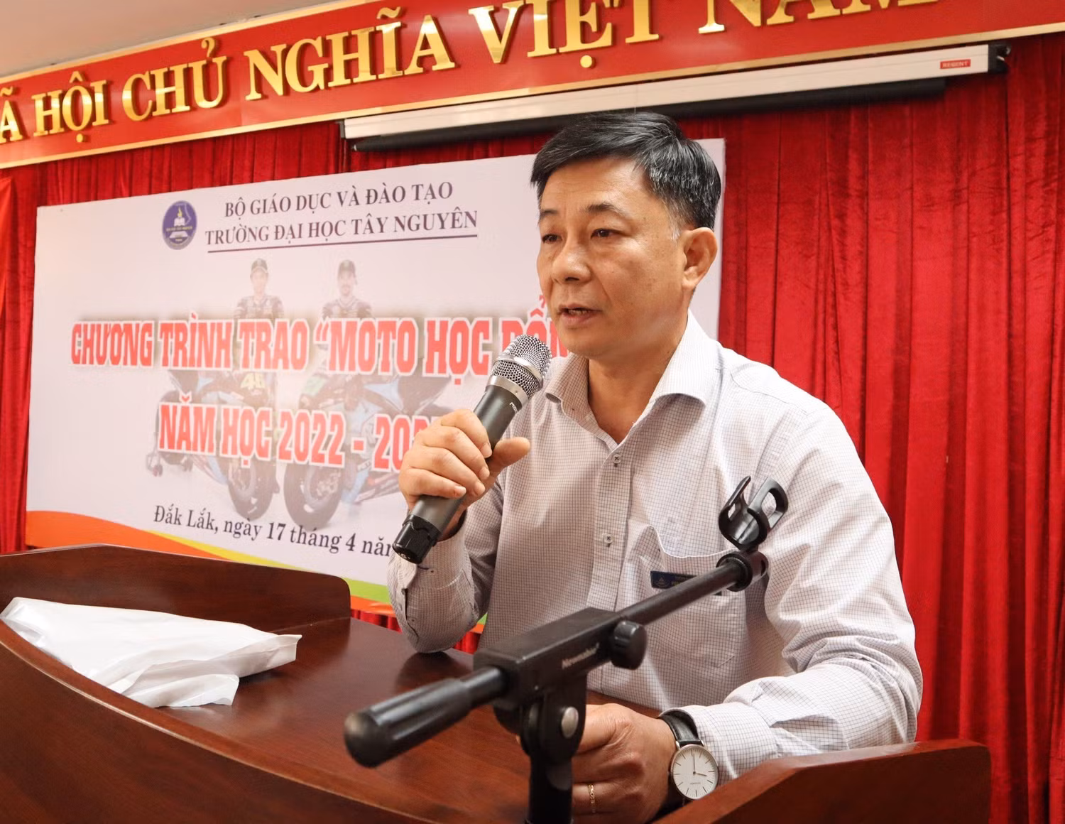 Phó Giáo sư, Tiến sĩ Nguyễn Văn Nam – Phó Hiệu trưởng Trường Đại học Tây Nguyên. Ảnh: NVCC