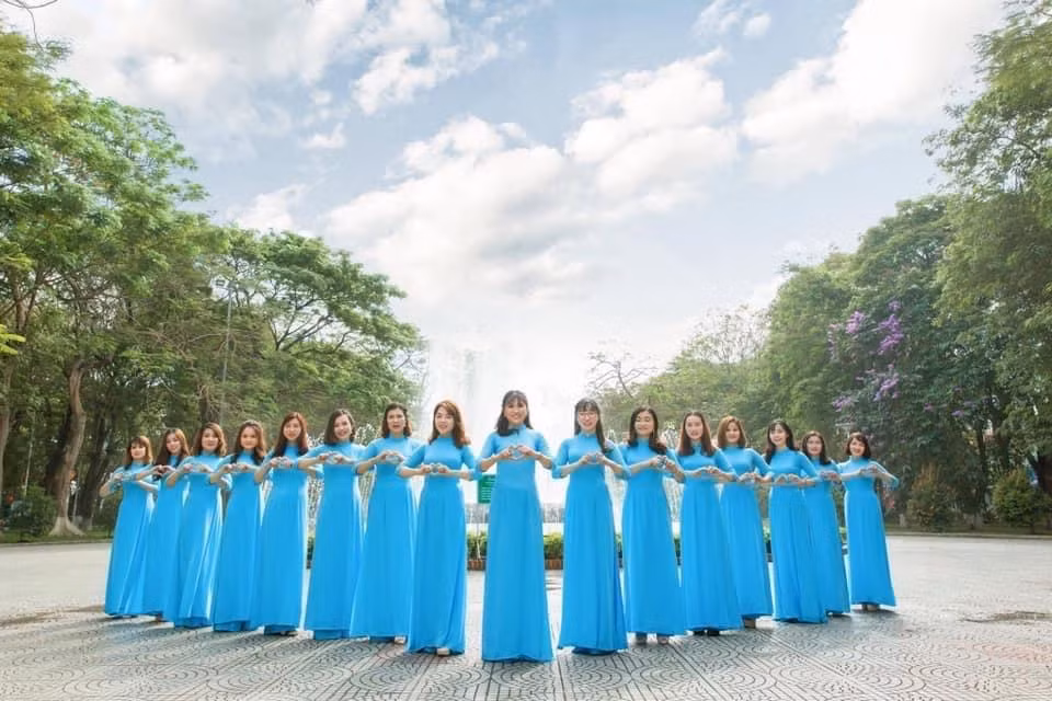 Trường Trung học phổ thông Hàng Hải chú trọng bồi dưỡng phẩm chất, năng lực đội ngũ nhà giáo (Ảnh: PAP) Trường Trung học phổ thông Hàng Hải chú trọng bồi dưỡng phẩm chất, năng lực đội ngũ nhà giáo (Ảnh: PAP)