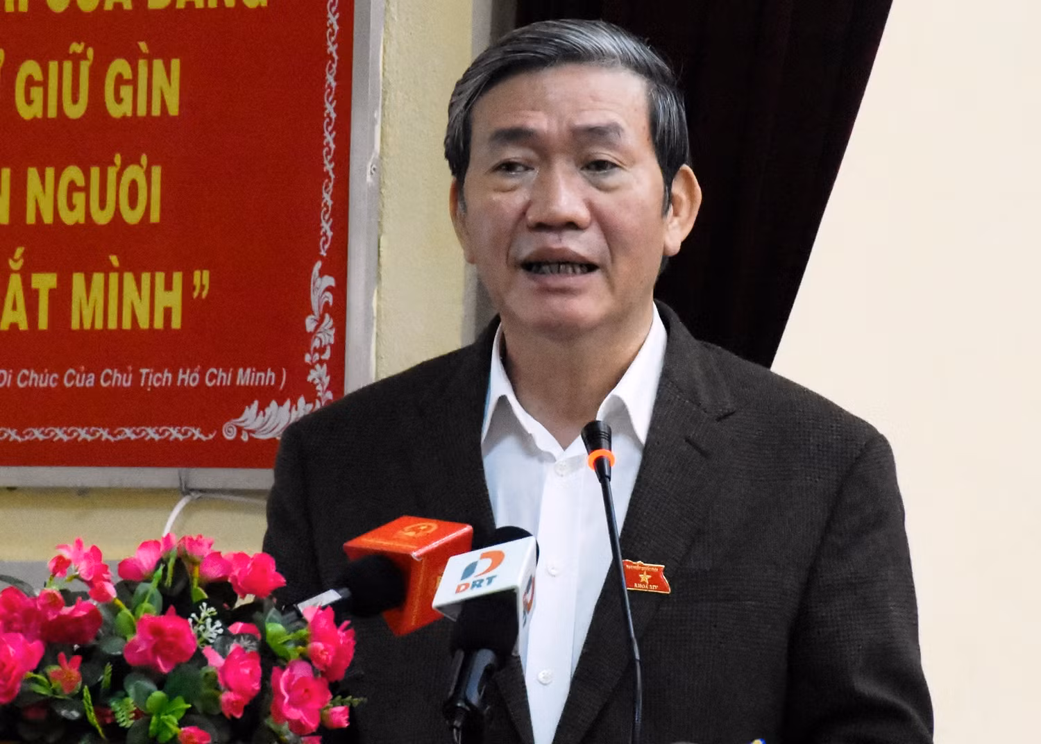 Thường trực Ban Bí thư Đinh Thế Huynh tại buổi tiếp xúc cử tri ở Đà Nẵng. Ảnh: AN Thường trực Ban Bí thư Đinh Thế Huynh tại buổi tiếp xúc cử tri ở Đà Nẵng. Ảnh: AN