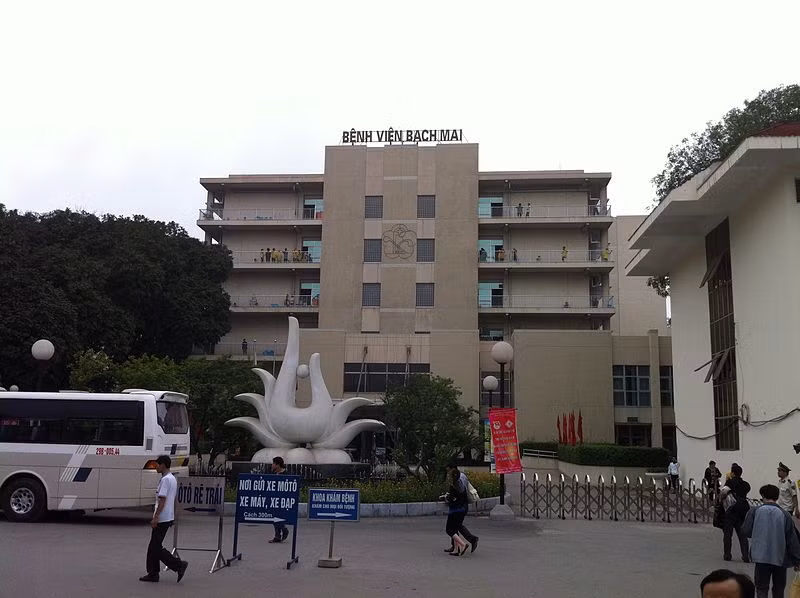 Nhân viên bảo vệ của Công ty Cổ phần An ninh Cộng Lực bảo vệ tại Bệnh viện Bạch Mai tố cáo bị "ăn chặn" tiền Tết? Nhân viên bảo vệ của Công ty Cổ phần An ninh Cộng Lực bảo vệ tại Bệnh viện Bạch Mai tố cáo bị "ăn chặn" tiền Tết?