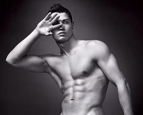 Ronaldo khỏe mạnh, cường tráng là nhờ... ăn ảnh 1