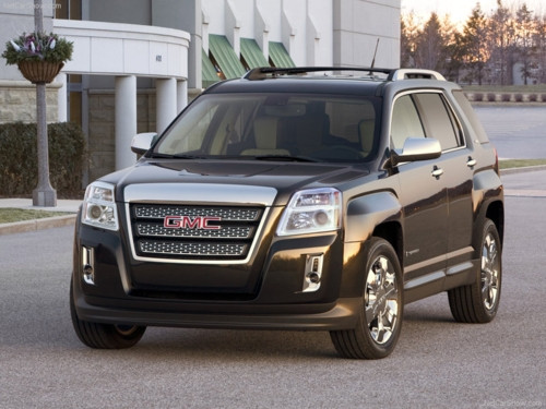 Hiện GMC chưa công bố giá bán của 2013 Terrain và 2013 Terrain Denali mà chỉ cho biết sẽ bán xe vào cuối năm nay.