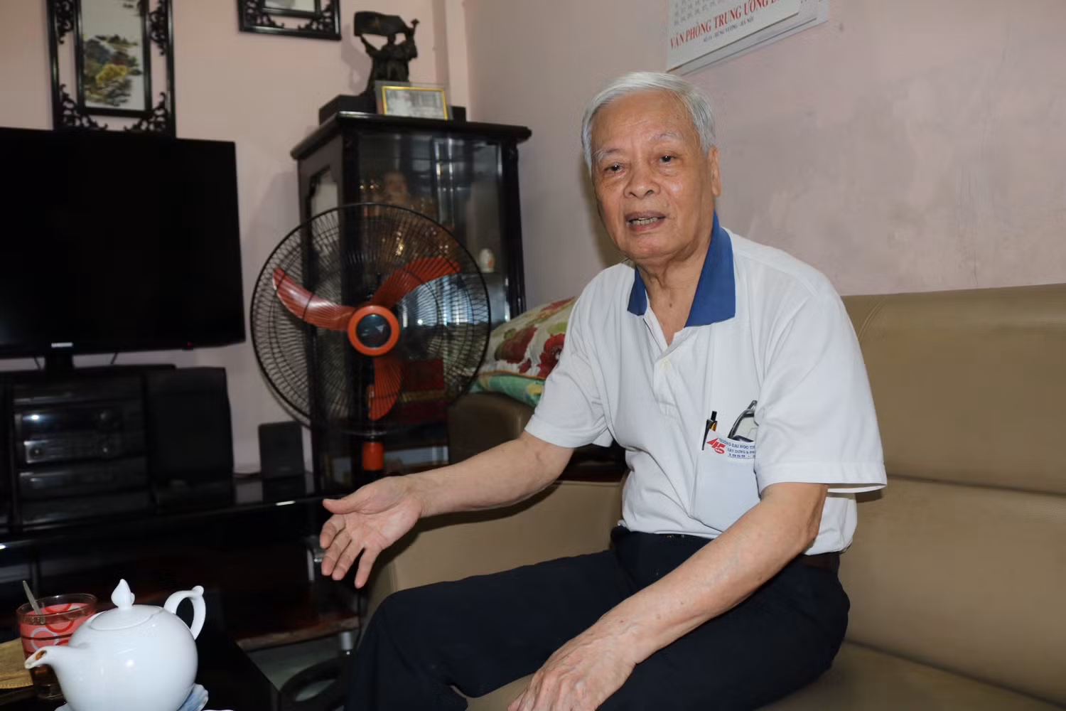 Ông Ngô Văn Sửu quan tâm đặc biệt đến công tác cán bộ tại đại hội Đảng bộ các cấp. Ảnh: Nhật Minh Ông Ngô Văn Sửu quan tâm đặc biệt đến công tác cán bộ tại đại hội Đảng bộ các cấp. Ảnh: Nhật Minh