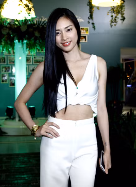 Hiếm khi thấy cô nàng sexy và gợi cảm thế này