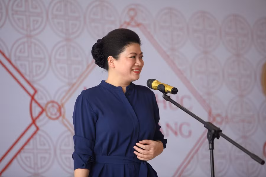 Bà Đỗ Thị Kim Liên - Lãnh sự Nam Phi tại Thành phố Hồ Chí Minh là người khởi xướng chương trình làm từ thiện "Nhà sạch đón Tết". ảnh: Tr T.