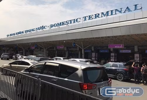 Đẩy nhanh tiến độ việc nghiên cứu mở rộng, nâng cấp Cảng hàng không Quốc tế Tân Sơn Nhất để có thể triển khai thực hiện ngay trong năm 2018 - 2019. ảnh: NQ. Đẩy nhanh tiến độ việc nghiên cứu mở rộng, nâng cấp Cảng hàng không Quốc tế Tân Sơn Nhất để có thể triển khai thực hiện ngay trong năm 2018 - 2019. ảnh: NQ.
