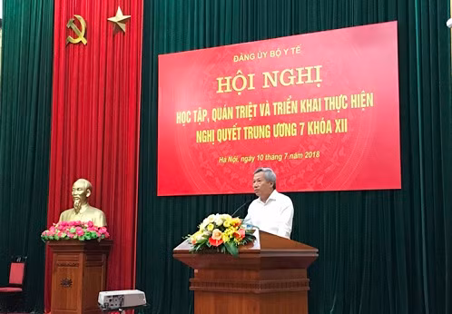 Ông Trần Hồng Hà - Phó Bí thư Đảng ủy Khối các cơ quan Trung ương phát biểu tại hội nghị. ảnh: moh.gov.vn Ông Trần Hồng Hà - Phó Bí thư Đảng ủy Khối các cơ quan Trung ương phát biểu tại hội nghị. ảnh: moh.gov.vn