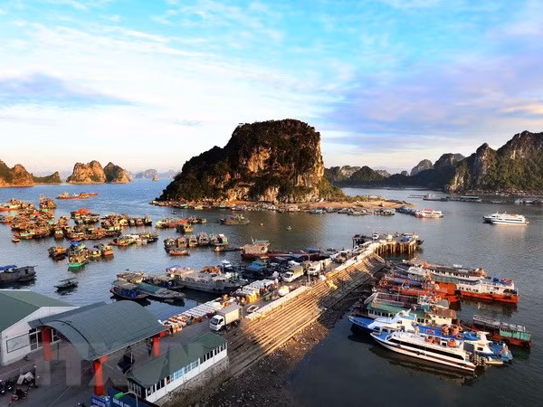 Một góc cảng Cái Rồng, Vân Đồn, Quảng Ninh. (Ảnh: Quang Quyết/TTXVN)