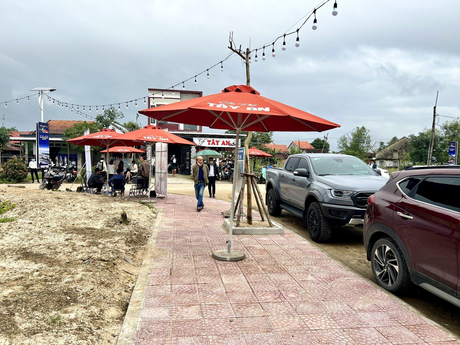 Nhà đầu tư tìm mua bất động sản tại khu vực xã Duy Trung – Cụm công nghiệp Tây An, huyện Duy Xuyên, Quảng Nam. Ảnh: GH Nhà đầu tư tìm mua bất động sản tại khu vực xã Duy Trung – Cụm công nghiệp Tây An, huyện Duy Xuyên, Quảng Nam. Ảnh: GH