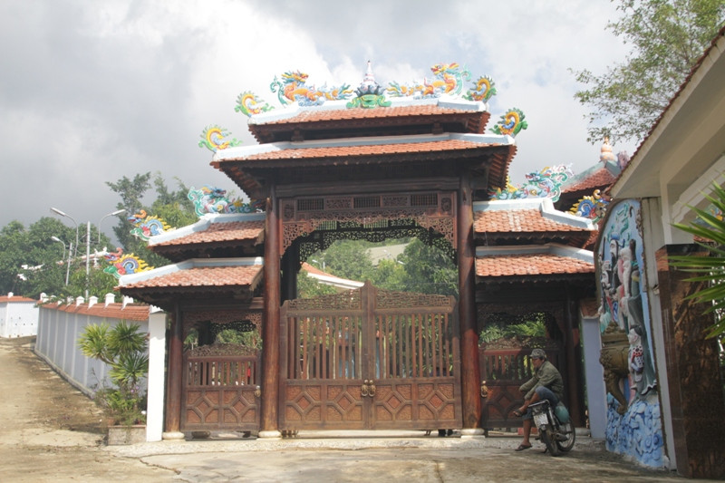 Ông Ngô Văn Quang xây khu "biệt phủ" trái phép, nhận liền 2 quyết định xử phạt, buộc tháo dỡ toàn bộ công trình. Ảnh Thùy Linh