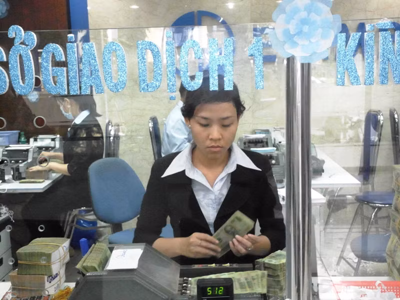 Tiền gửi vào trong ngày hôm nay vẫn dồi dào. Tiền gửi vào trong ngày hôm nay vẫn dồi dào.