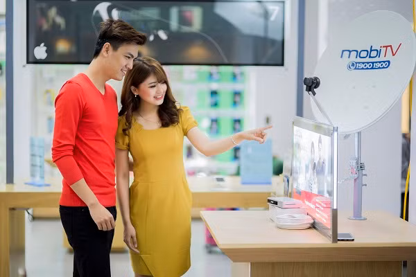 Khách hàng tham gia chương trình của Mobifone có cơ hội trúng thưởng những phần quà giá trị Khách hàng tham gia chương trình của Mobifone có cơ hội trúng thưởng những phần quà giá trị