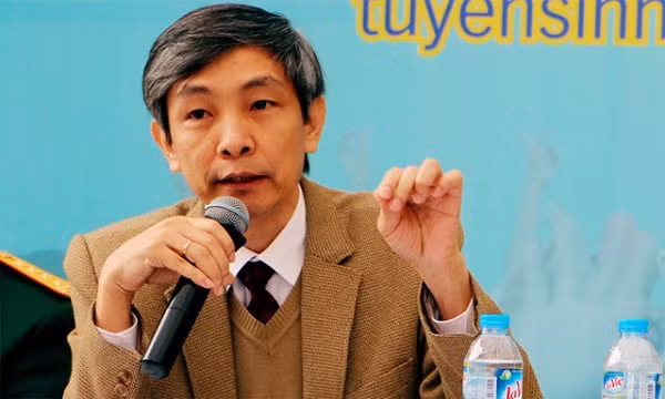 Phó giáo sư Bùi Đức Triệu, Trưởng phòng Quản lý Đào tạo Trường đại học Kinh tế Quốc dân Hà Nội