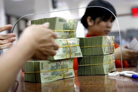 Lãnh đạo các ngân hàng cho rằng, việc NHNN lùi thêm thời gian áp dụng Thông tư 02 thực sự là đang giúp doanh nghiệp, giúp nền kinh tế Lãnh đạo các ngân hàng cho rằng, việc NHNN lùi thêm thời gian áp dụng Thông tư 02 thực sự là đang giúp doanh nghiệp, giúp nền kinh tế