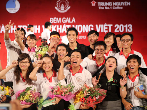 Phải đặt niềm tin vào thế hệ trẻ - Ảnh: T.N Phải đặt niềm tin vào thế hệ trẻ - Ảnh: T.N