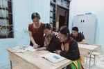 Cuộc đời cô Duyên và lá đơn lên rừng bị nhiều người ngăn cản ảnh 3