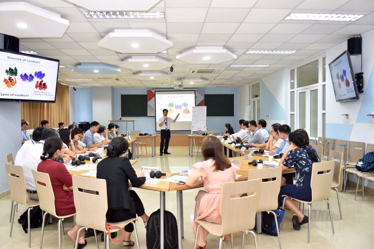 Mặc dù đạt được kết quả hết sức khích lệ, Đại học Y Dược Thành phố Hồ Chí Minh coi đạt chuẩn AUN-QA là bước diễn tập (ảnh: NTCC) Mặc dù đạt được kết quả hết sức khích lệ, Đại học Y Dược Thành phố Hồ Chí Minh coi đạt chuẩn AUN-QA là bước diễn tập (ảnh: NTCC)