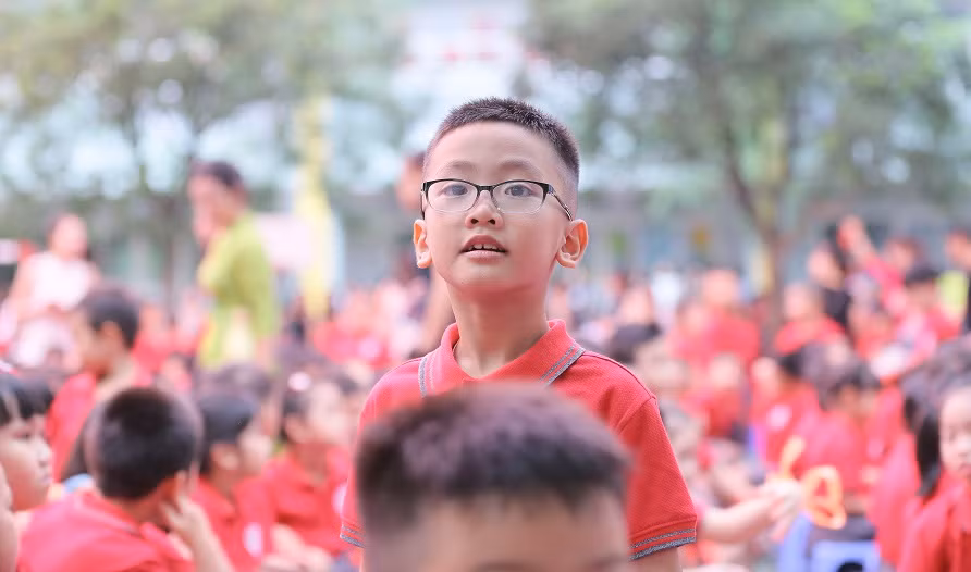 Cùng ngắm nhìn những cảm xúc ngây thơ của học sinh trường Tiểu học Lê Quý Đôn.