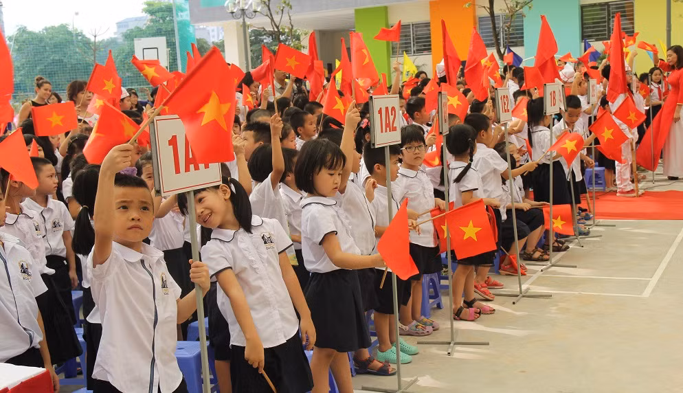 Khai giảng bây giờ có gì vui không? ảnh 4