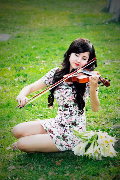 Ước mơ của cô hotgirl xinh đẹp này là trở thành một nữ luật sư giỏi. Ước mơ của cô hotgirl xinh đẹp này là trở thành một nữ luật sư giỏi.