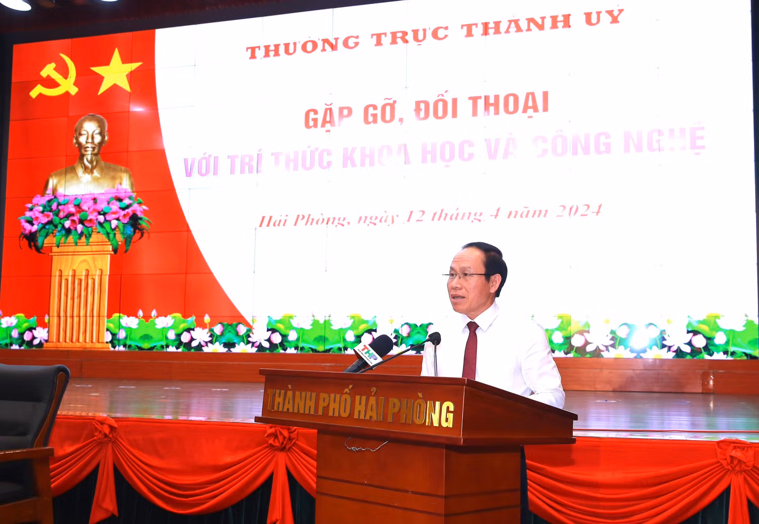GDVN_hai-phong-doi-thoai-2.jpg