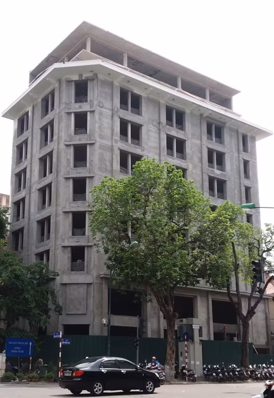 Công trình xây dựng số 28A, Trần Hưng Đạo đang vi phạm nghiêm trọng trật tự văn minh đô thị. Ảnh Trần Việt. Công trình xây dựng số 28A, Trần Hưng Đạo đang vi phạm nghiêm trọng trật tự văn minh đô thị. Ảnh Trần Việt.