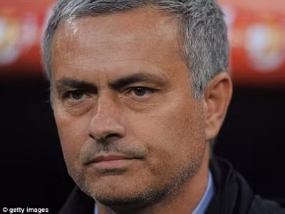Mourinho rời Real trong nỗi thất vọng.